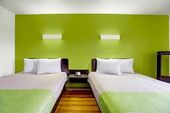 Deluxe Room, 2 Queen Beds, Non Smoking