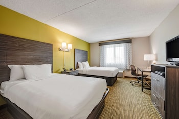 Standard Room, 2 Double Beds, Non Smoking, Refrigerator & Microwave
