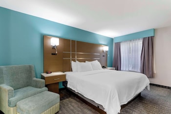 Suite, 1 King Bed, Non Smoking, Jetted Tub
