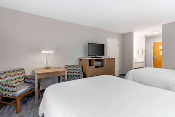 Suite, 2 Queen Beds, Non Smoking, Refrigerator & Microwave