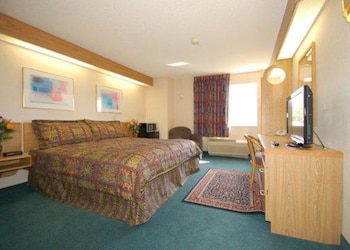 Standard Room, 1 King Bed, Non Smoking