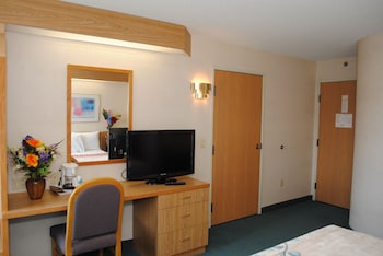 Standard Double Room, 2 Double Beds, Smoking