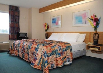 Standard Room, 1 King Bed, Non Smoking