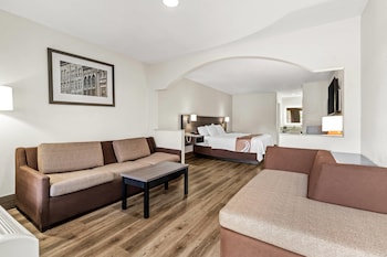 Suite, 1 King Bed, Non Smoking