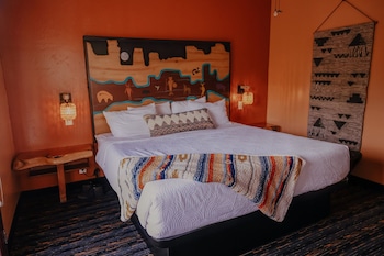 Panoramic Sedona King Suite