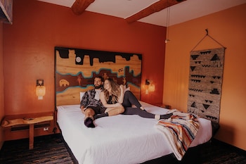Panoramic Sedona King Suite