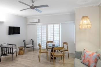 Room, 2 Bedrooms