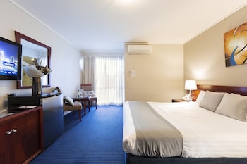 Superior Room, 1 King Bed