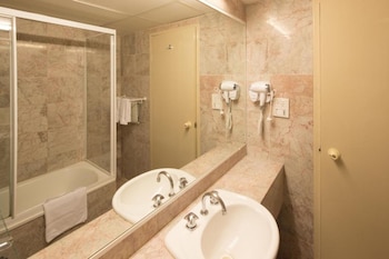 Superior Room, 2 Queen Beds