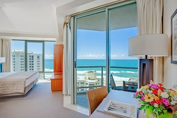 Deluxe Studio (Ocean)