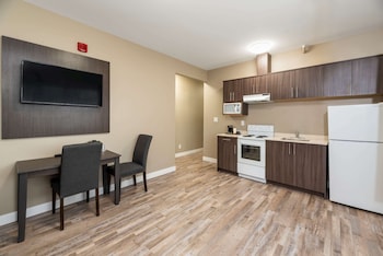 Suite, Multiple Beds, Non Smoking (Efficiency, Upgrade)
