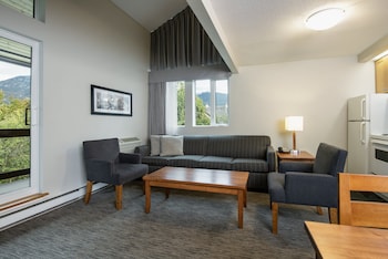 Superior Loft One Queen