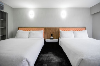 Suite, 2 Queen Beds, Non Smoking