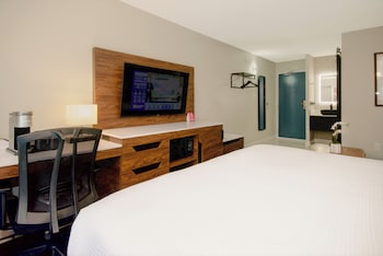 Standard Room, 1 King Bed, Non Smoking