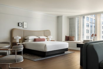 Suite (Ambassador)