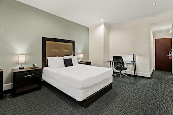 Superior Studio Suite, 1 Queen Bed, Non Smoking