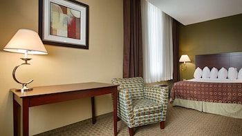 Standard Room, 1 King Bed, Accessible, Non Smoking