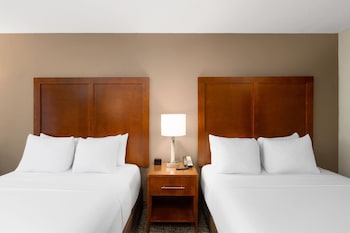 Room, 2 Queen Beds, Non Smoking