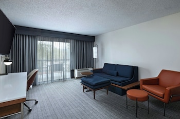 Executive Suite, 1 Bedroom, Patio (Mobility/Hearing Accessible, Tub)