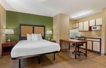 Studio, 1 Queen Bed, Non Smoking