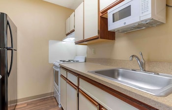 Studio, 1 Queen Bed, Non Smoking