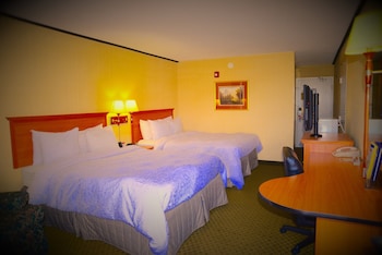 Room, 2 Queen Beds, Accessible, Non Smoking (Mobility)
