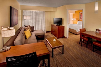 Superior Suite, 1 Queen Bed with Sofa bed (One Bedroom)
