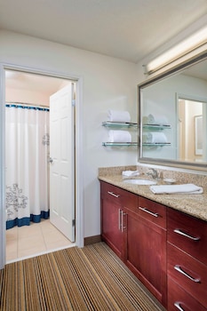 Studio Suite, 2 Bedrooms, Fireplace