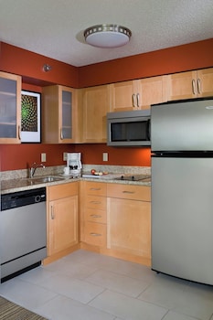 Studio Suite, 2 Bedrooms, Fireplace