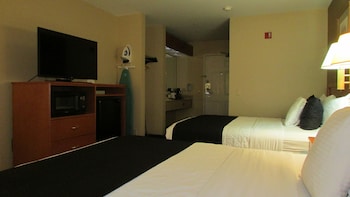 Deluxe Room, 2 Queen Beds