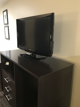 Deluxe Studio Suite, 1 King Bed, Accessible, Non Smoking