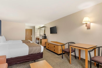 Classic Room, 2 Queen Beds, Non Smoking