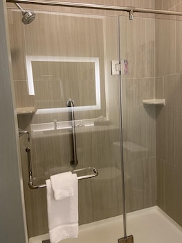 Deluxe Room, 1 King Bed, Non Smoking