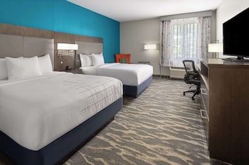 Room, 2 Queen Beds, Non Smoking
