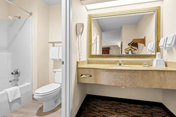 Standard Room, 1 King Bed, Smoking, Refrigerator & Microwave