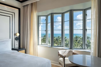 Deluxe Room, 1 King Bed, Ocean View (Single Use)