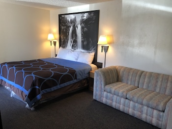 Standard Room, 1 King Bed