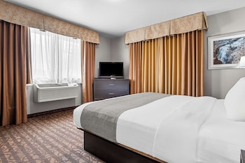 Suite, Multiple Beds, Non Smoking, Refrigerator & Microwave