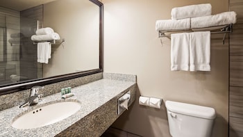 Standard Room, 2 Queen Beds, Non Smoking, Refrigerator & Microwave (Oversized Room)