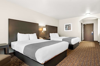 Standard Room, 2 Queen Beds, Non Smoking, Refrigerator & Microwave (Oversized Room)
