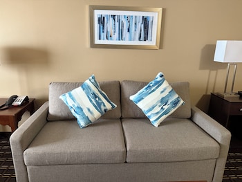 Suite, 1 Queen Bed, Non Smoking, Refrigerator & Microwave (Theme Room;with Sofabed)