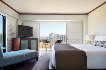 Premium Room, 1 King Bed, Ocean View, Corner