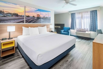 Standard Room, 1 Queen Bed, Accessible