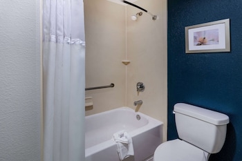 Studio Suite, 2 Queen Beds, Non Smoking (Limited View)