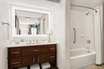 Suite, 2 Queen Beds, Non Smoking