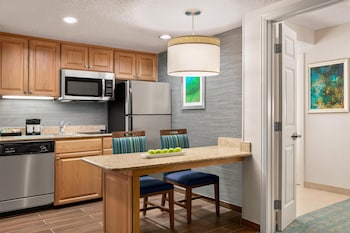 Suite, 2 Queen Beds, Non Smoking
