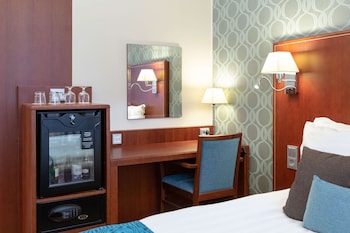 Standard Room, 1 Queen Bed