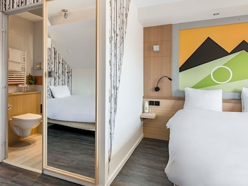 Family Room, Multiple Beds