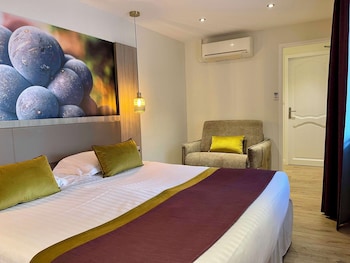 Deluxe Room, Multiple Beds, Non Smoking