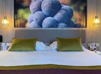 Deluxe Room, Multiple Beds, Non Smoking